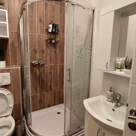 Jereza Apartman *